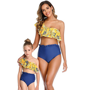 2020 New One-Piece Mother Daughter Swimsuit Striped Mommy And Me Swimwear Family Matching Outfits Mom And Baby Bathing Suits